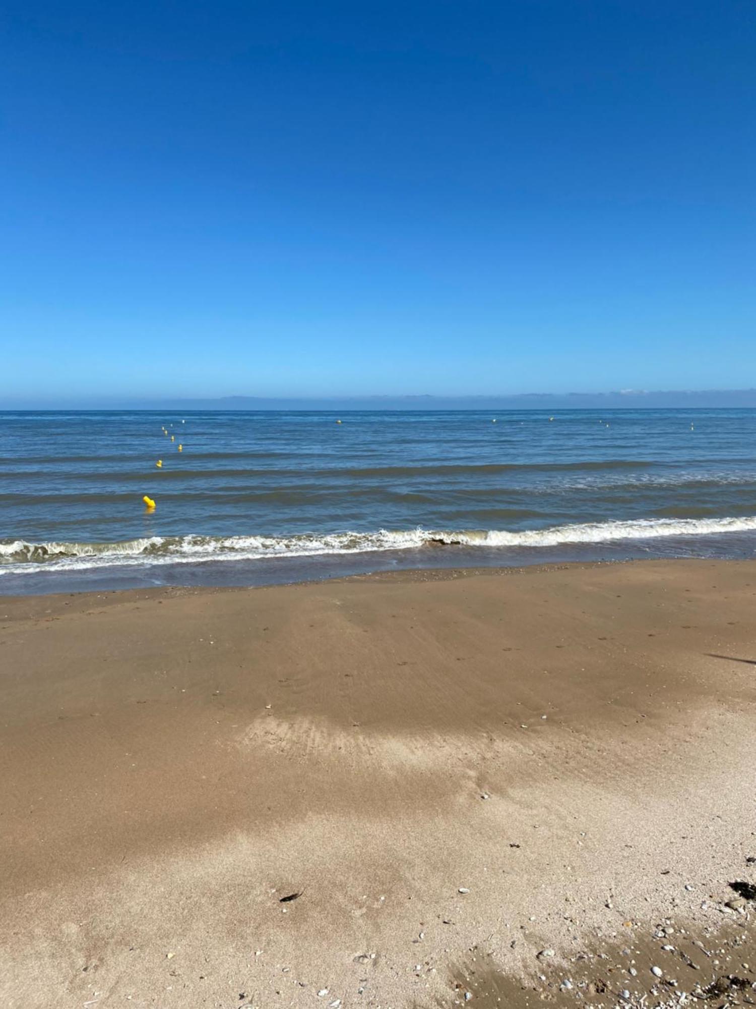 Appartement 65M2 Avec Balcon Vues Partielles Mer A 150M De La Plage Et Centre, Wifi Et Parking Prive Blonville-sur-Mer Exterior foto